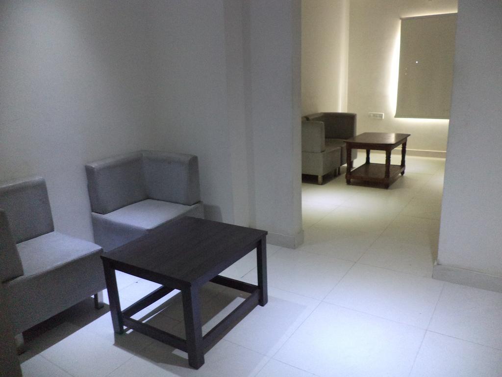 Hotel O Palak Residency Near Erragadda Metro Station Hyderabad Ngoại thất bức ảnh