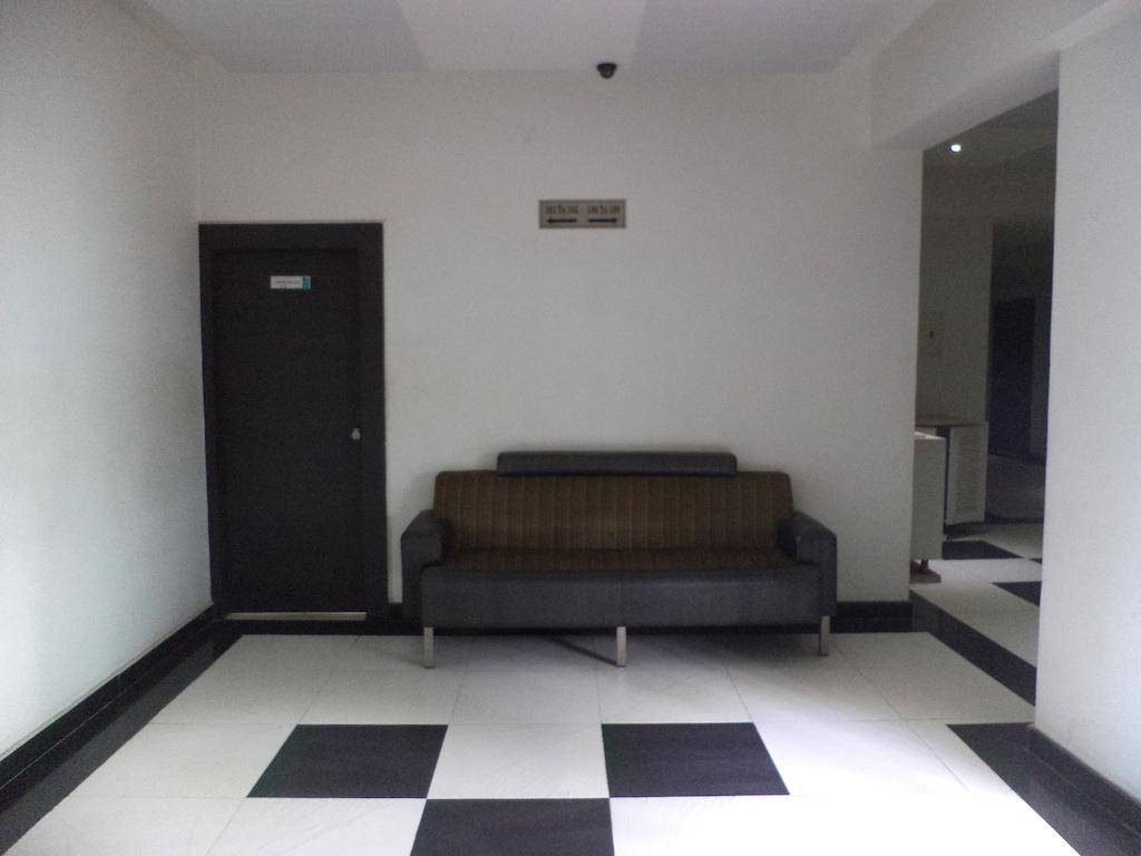 Hotel O Palak Residency Near Erragadda Metro Station Hyderabad Ngoại thất bức ảnh